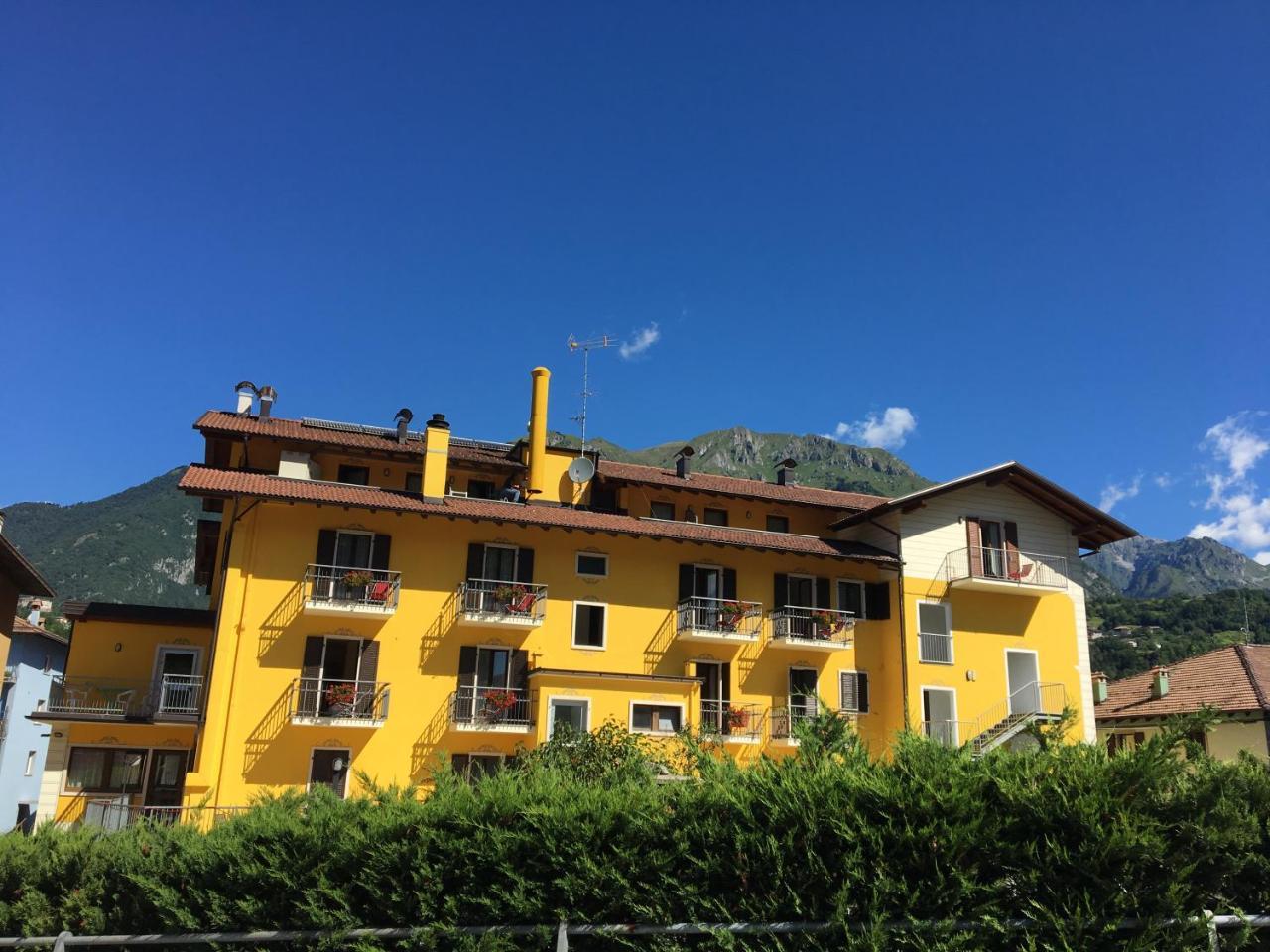 Hotel Posta 코마노테르메 외부 사진